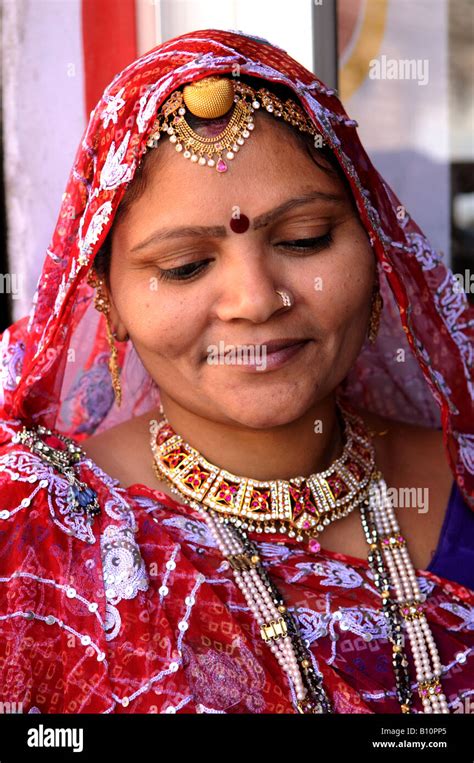 18,504 Rajasthani Women Stock Photos and High